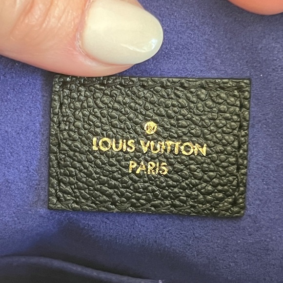 AUTHENTIC Louis Vuitton Black Empreinte Maida Hobo. M45522 - Picture 8 of 9